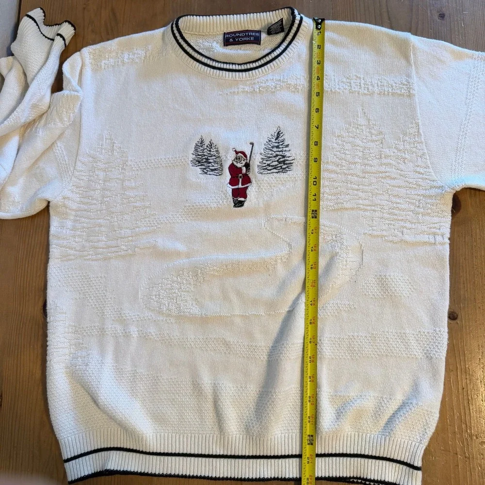 Roundtree & Yorke Mens Golfing Santa Christmas Sweater White Cotton Textured M